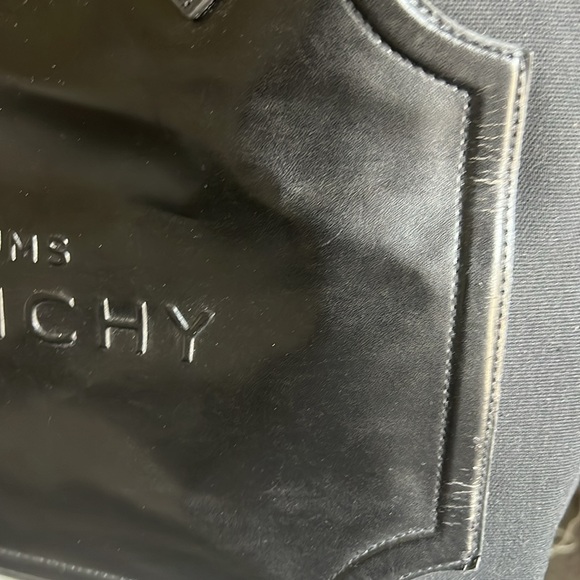 Authentic GIVENCHY BLACK TOTE BAG - Picture 12 of 16